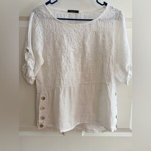 Elegant White Embroidered Women's Blouse